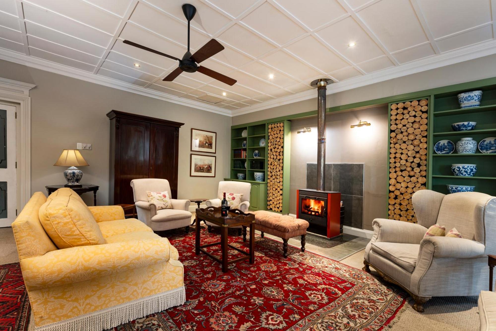 Queen'S Hotel By Bon Hotels Oudtshoorn Exterior foto